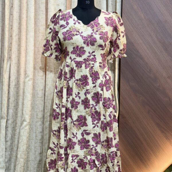 1022 - Frock